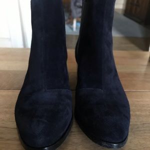 SOLD. Rag & Bone Walker boot in Navy. Size 38.
